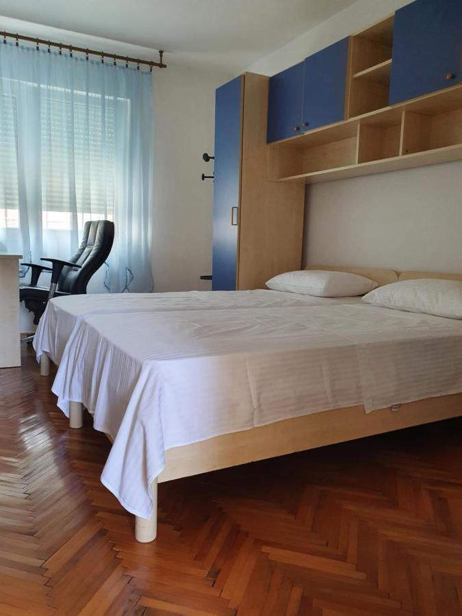 Apartman Noa คนิน ภายนอก รูปภาพ