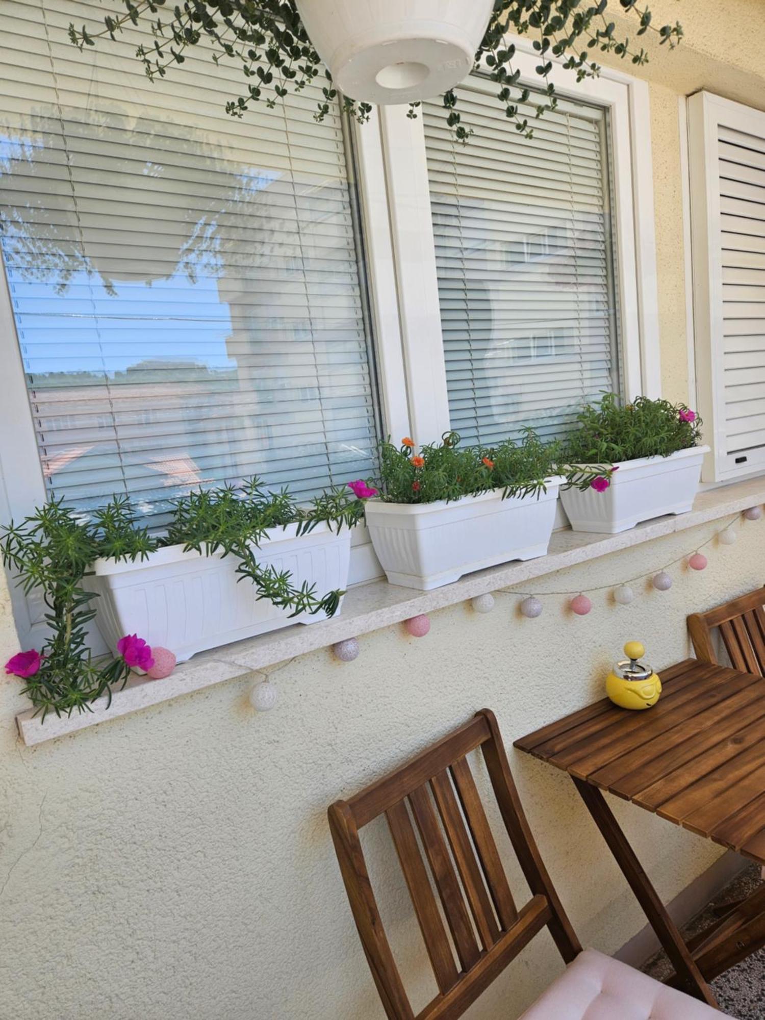 Apartman Noa คนิน ภายนอก รูปภาพ